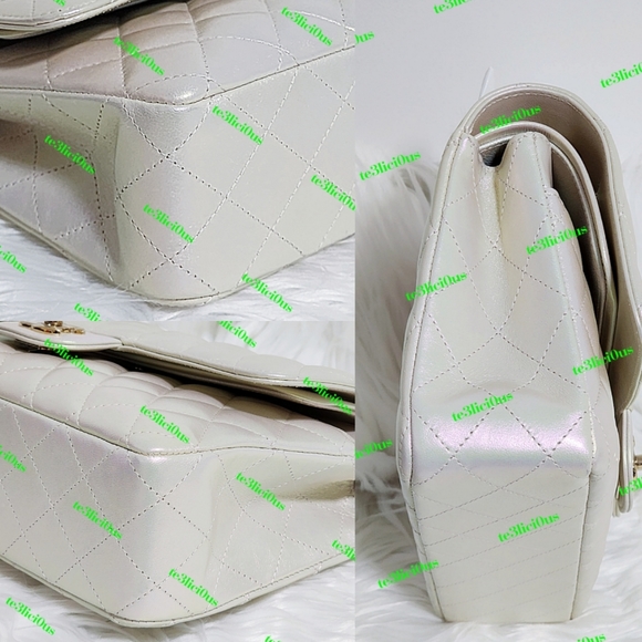 CHANEL 20B IRIDESCENT IVORY LAMBSKIN MEDIUM CLASSIC FLAP - Picture 6 of 15